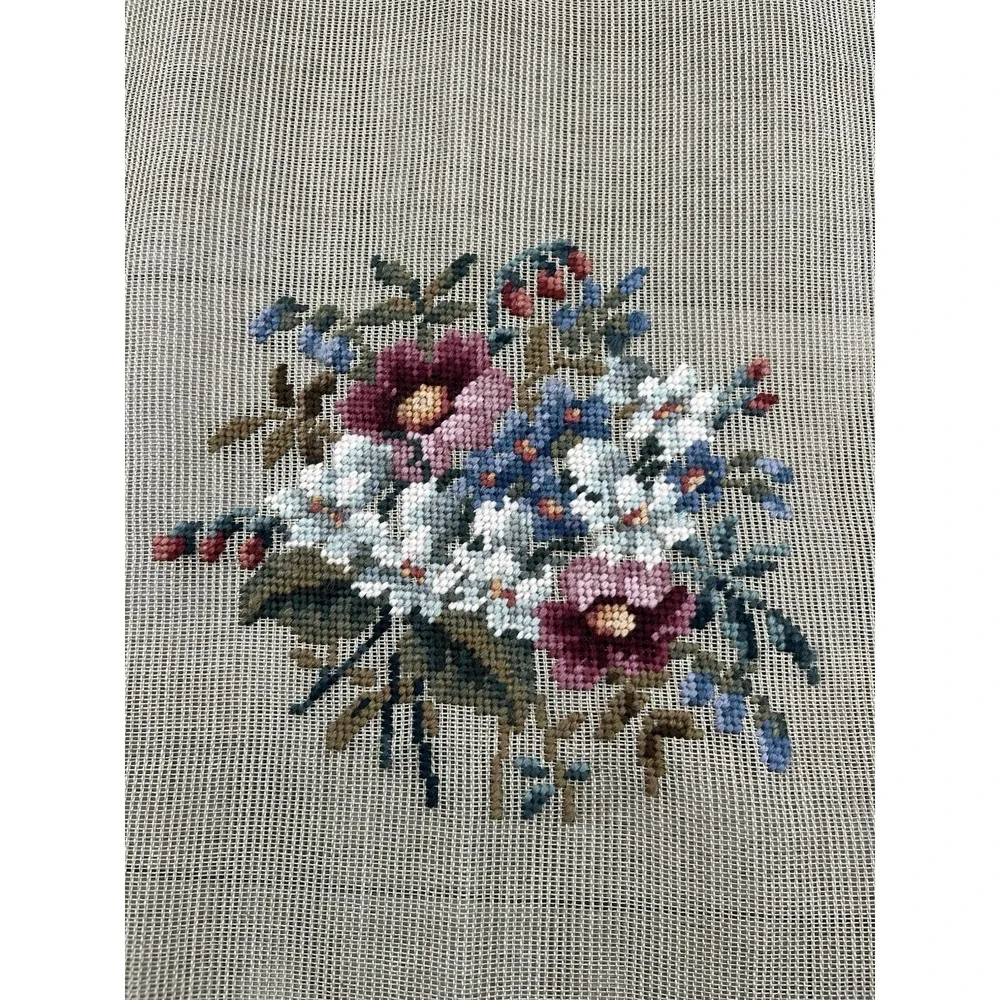 Paragon Needlepoint Tapestry Finished Floral Piece Art. 2100 B 6527 Embroidery